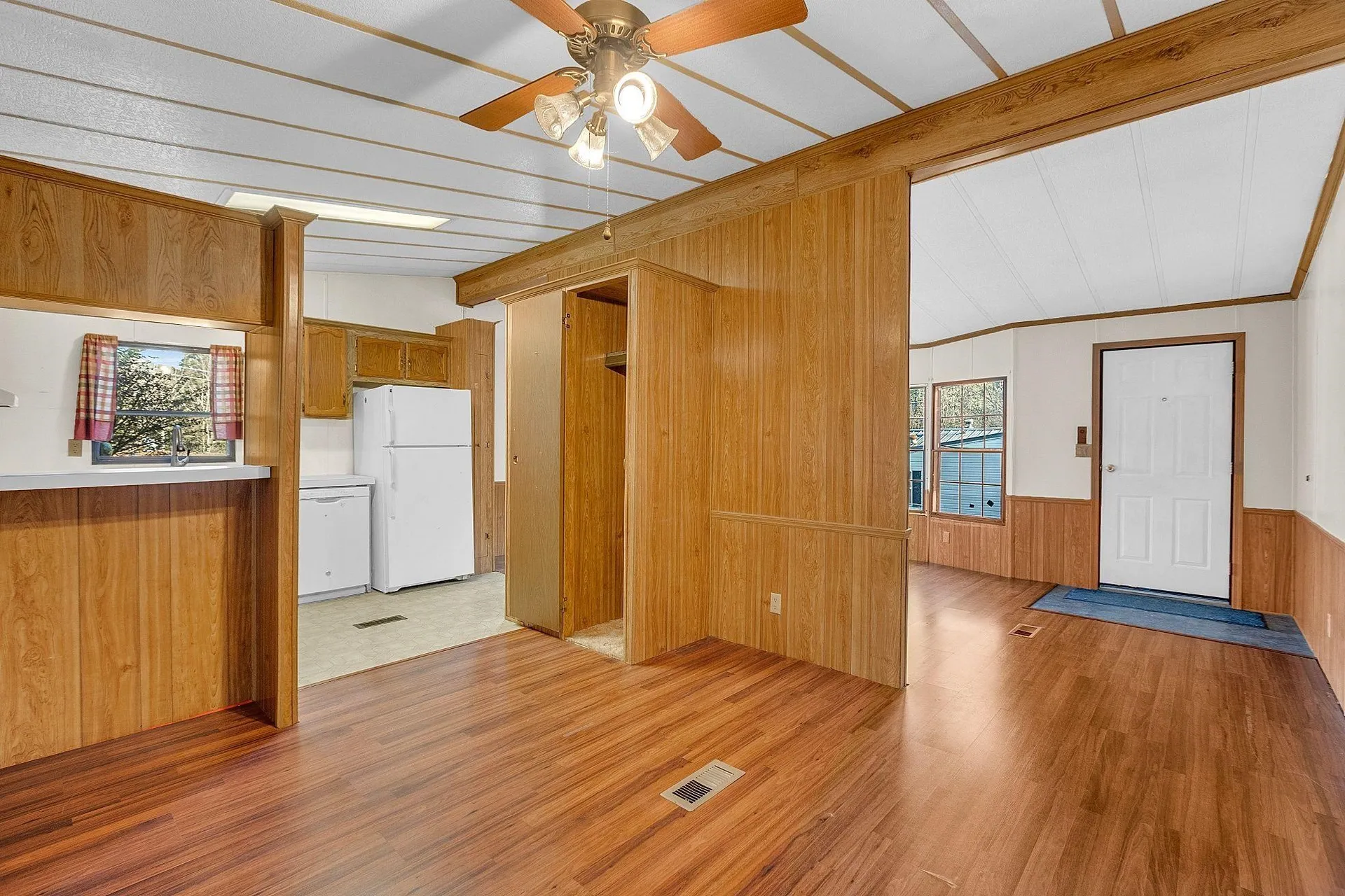 92 Lat Lane Swanzey NH 03446