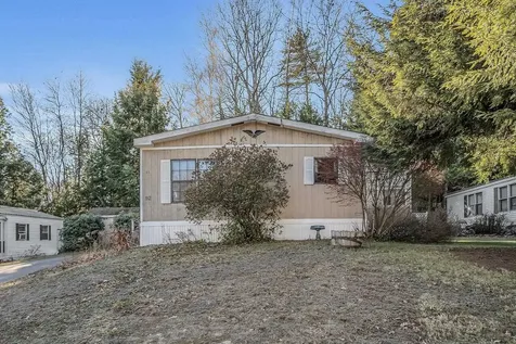 92 Lat Lane Swanzey NH 03446