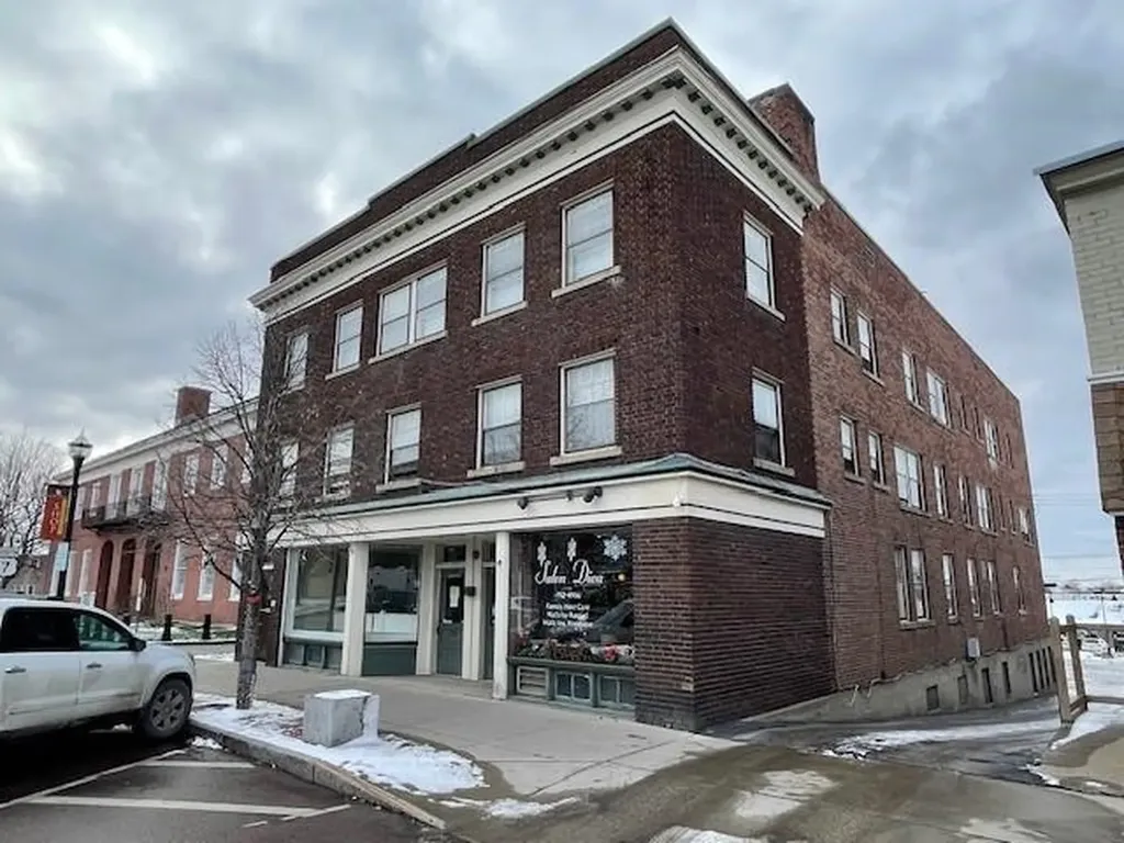 42-46 S Main Street St. Albans City VT 05478