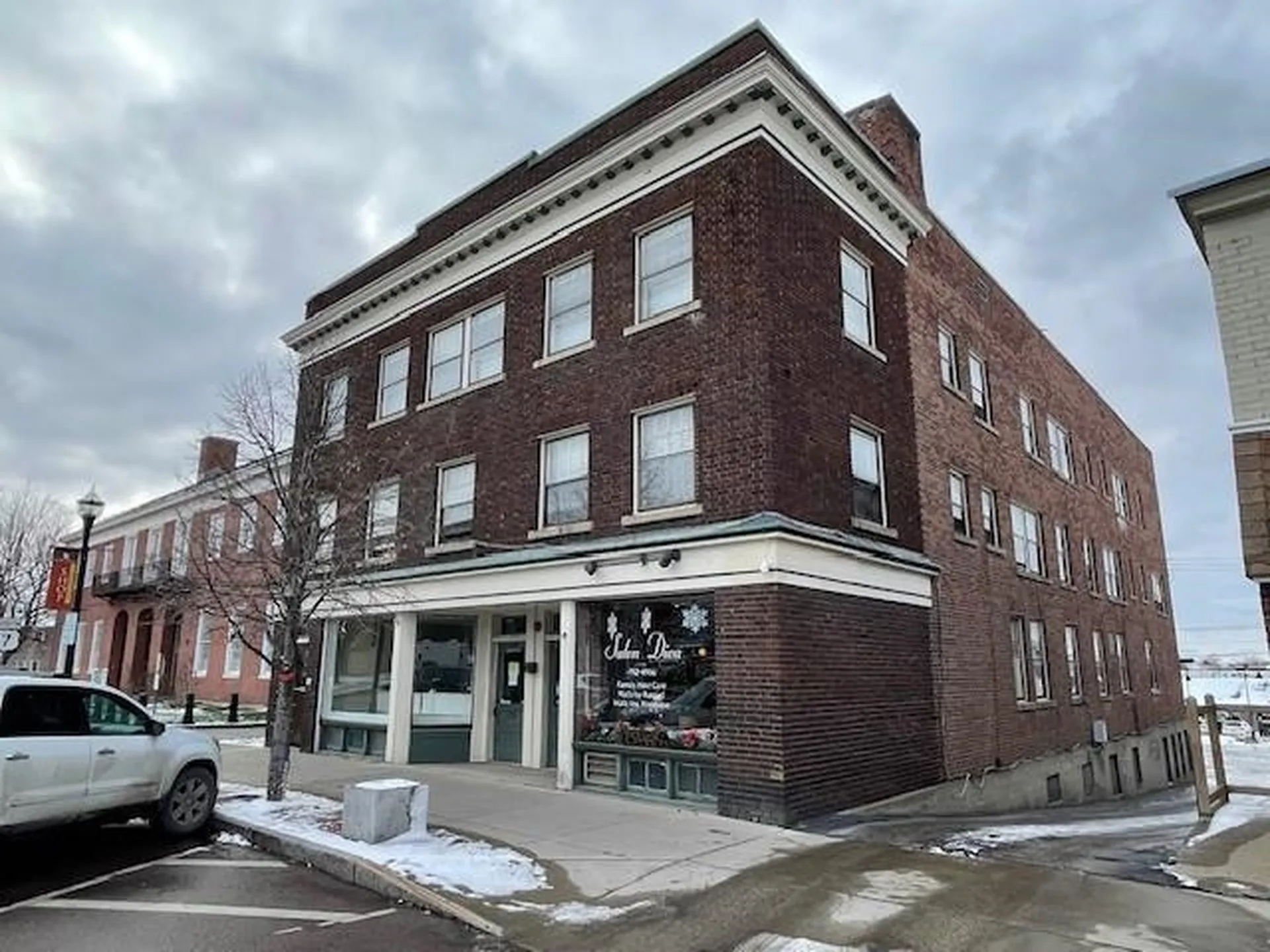 42-46 S Main Street St. Albans City VT 05478
