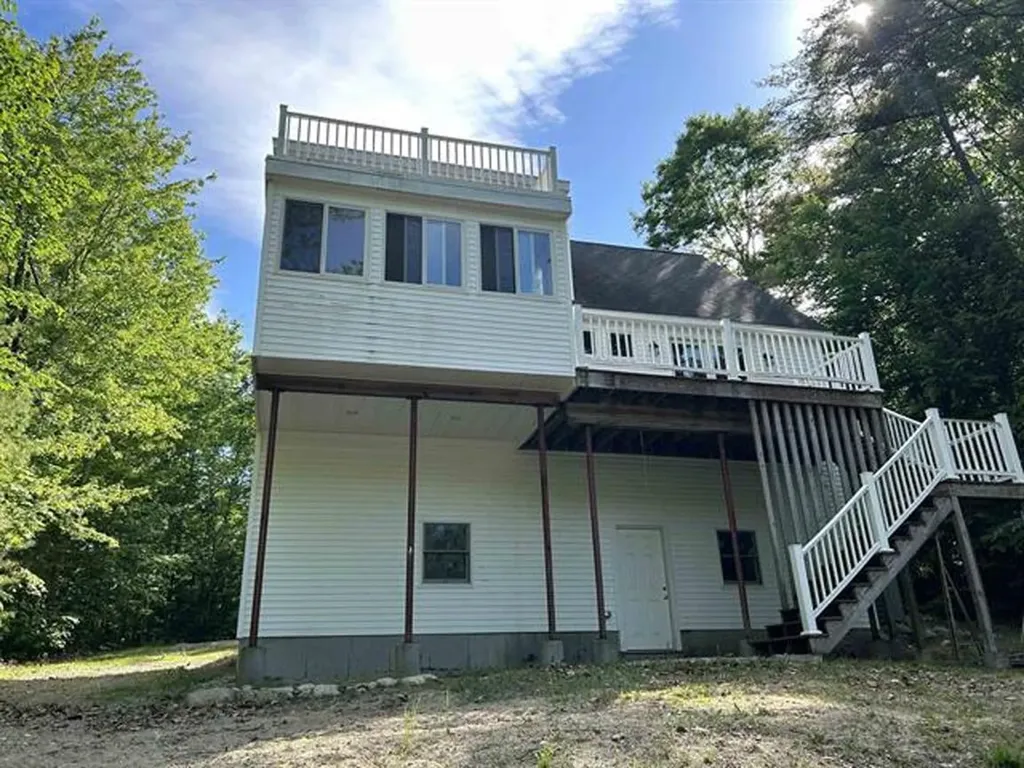 51 Bergen Street Moultonborough NH 03254