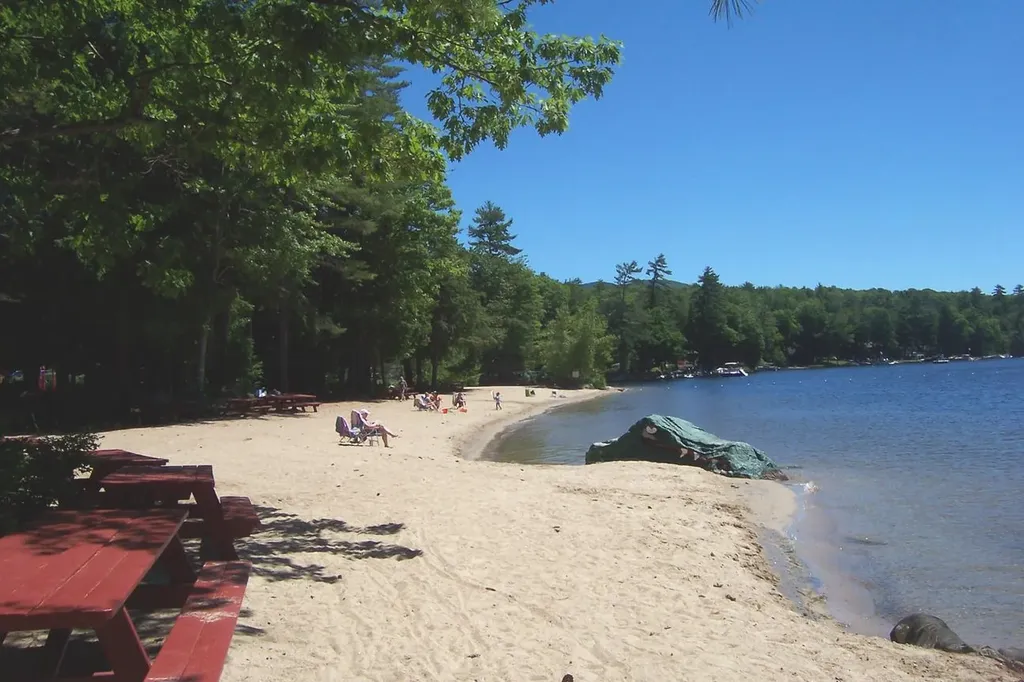 51 Bergen Street Moultonborough NH 03254