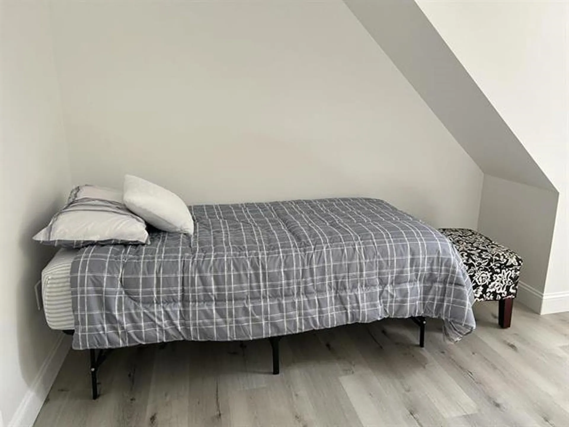 51 Bergen Street Moultonborough NH 03254