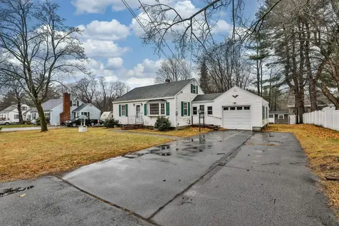 4 Marsh Avenue Salem NH 03079