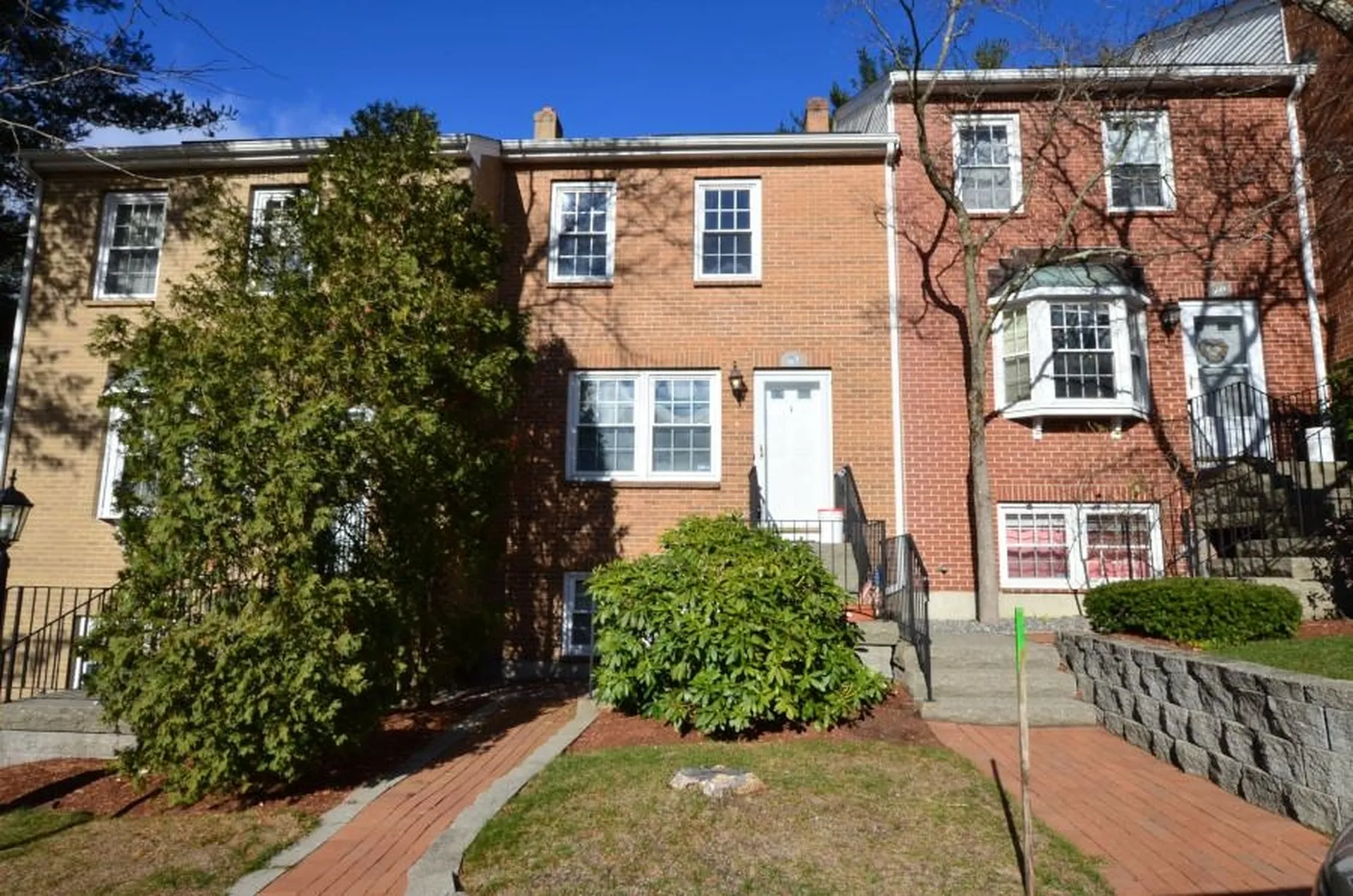 81 Derryfield Court Manchester NH 03104