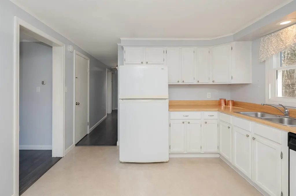 12 Picott Road Kittery ME 03904