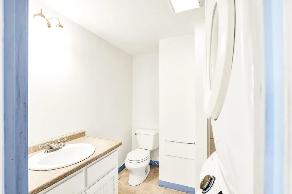 982 Salmon Falls Road Rochester NH 03868