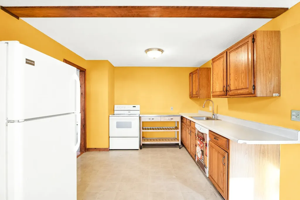 982 Salmon Falls Road Rochester NH 03868