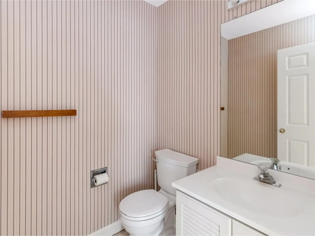 128 Covington Lane Shelburne VT 05482