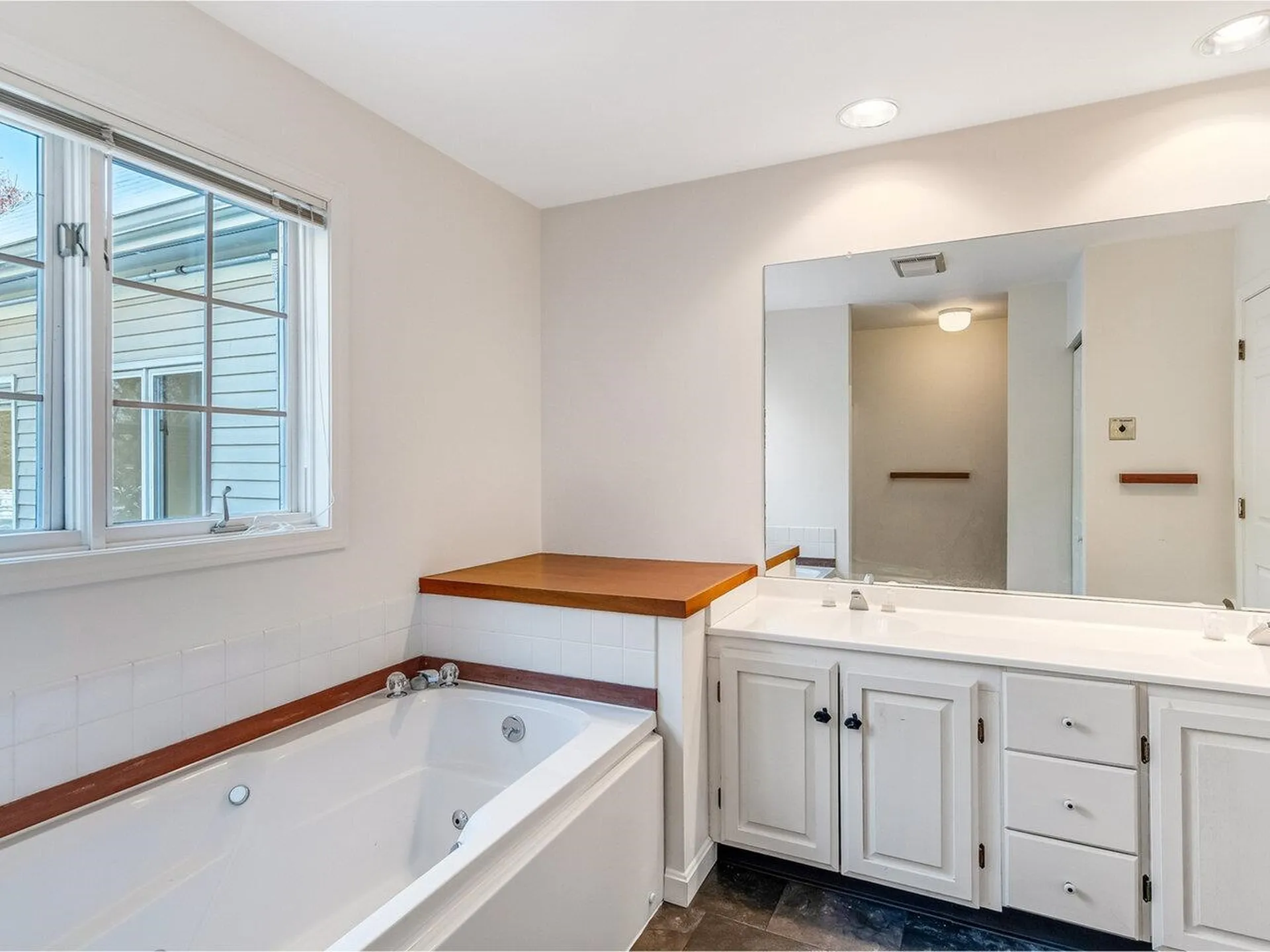 128 Covington Lane Shelburne VT 05482