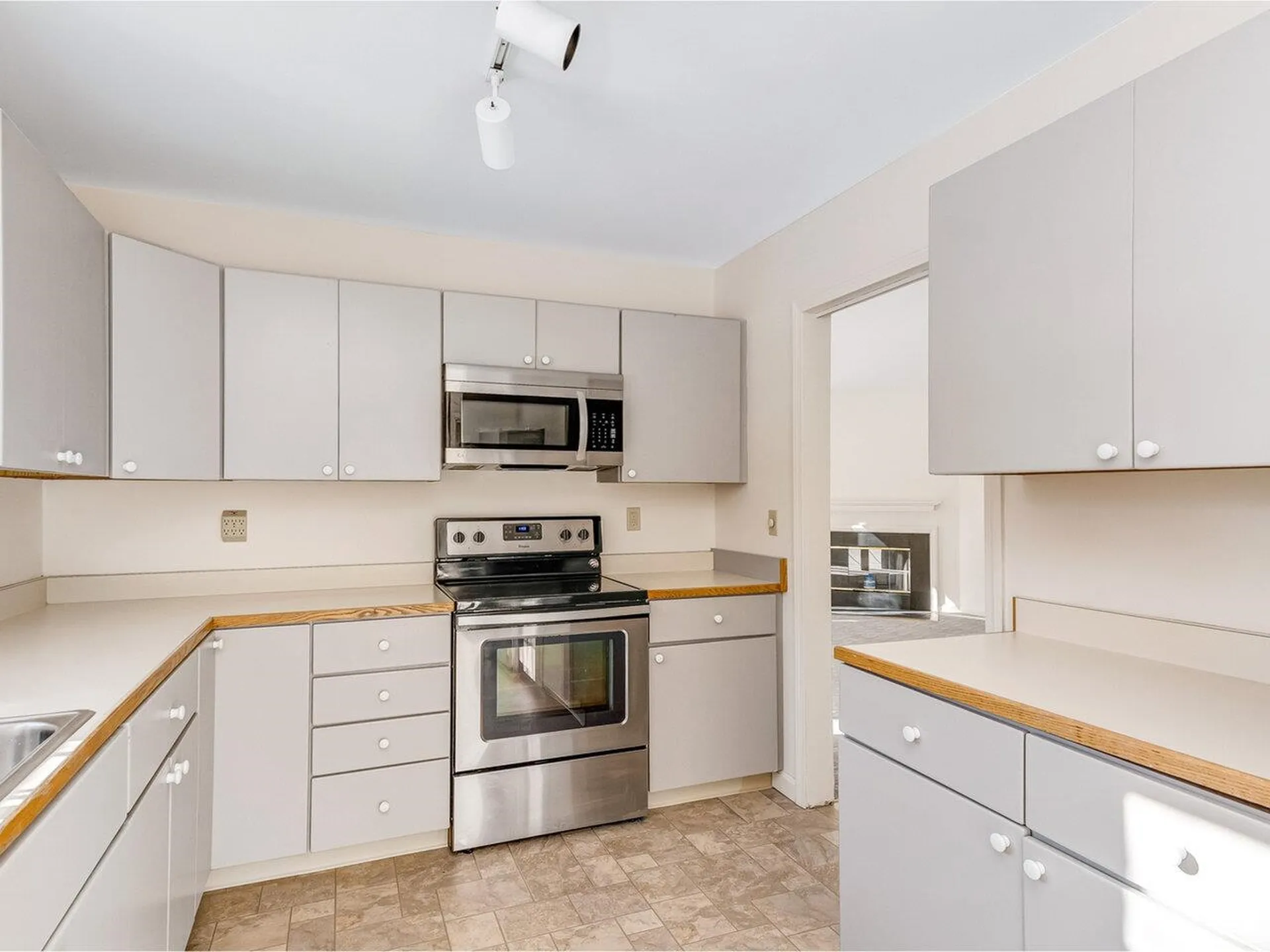 128 Covington Lane Shelburne VT 05482