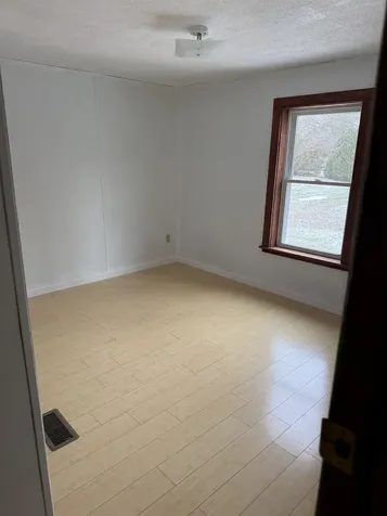 15 Sunset Drive Vergennes VT 05491