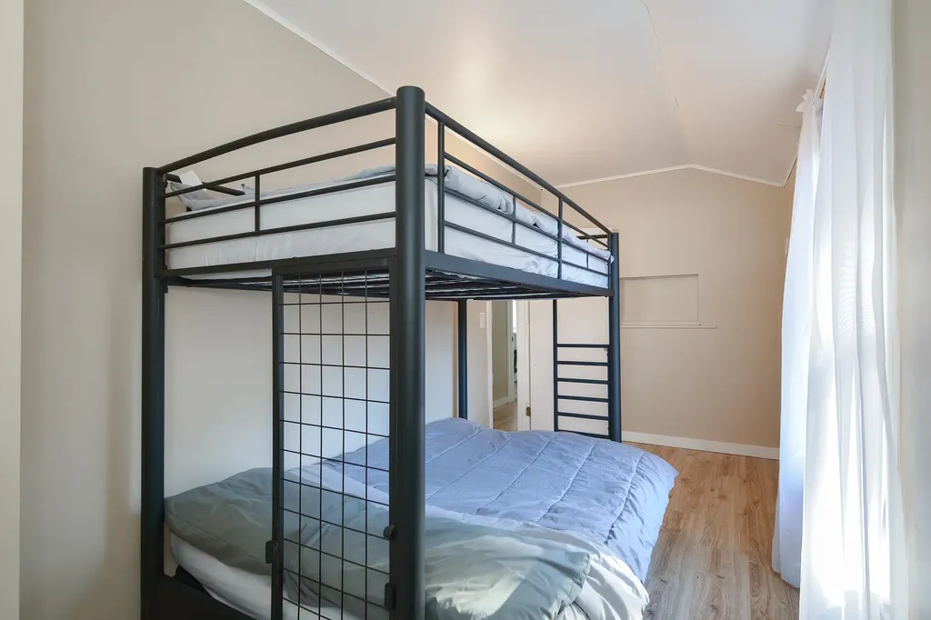 18 Kingsbury Drive Milton NH 03851