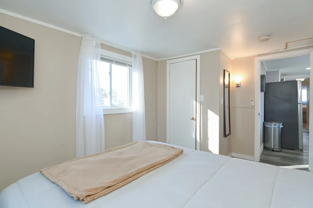 18 Kingsbury Drive Milton NH 03851