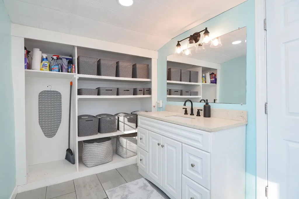 18 Kingsbury Drive Milton NH 03851