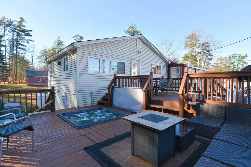 18 Kingsbury Drive Milton NH 03851