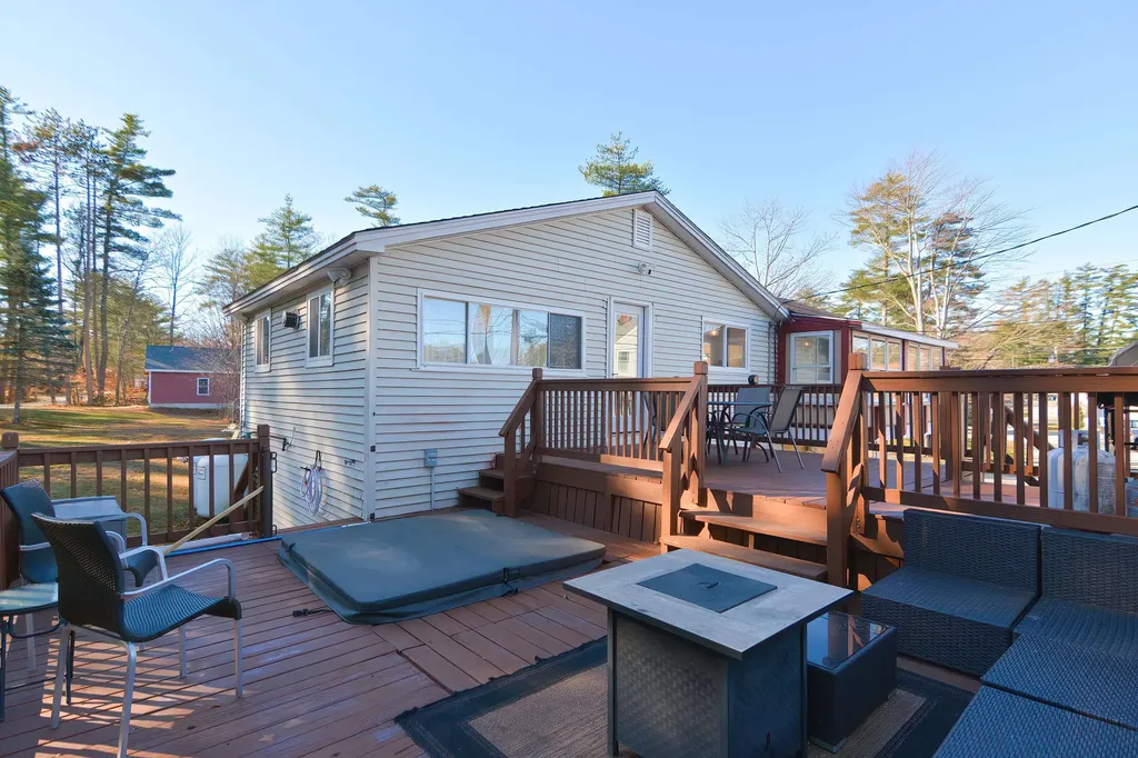 18 Kingsbury Drive Milton NH 03851