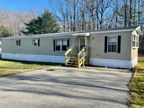 12 Lamprey River Park Newmarket NH 03857