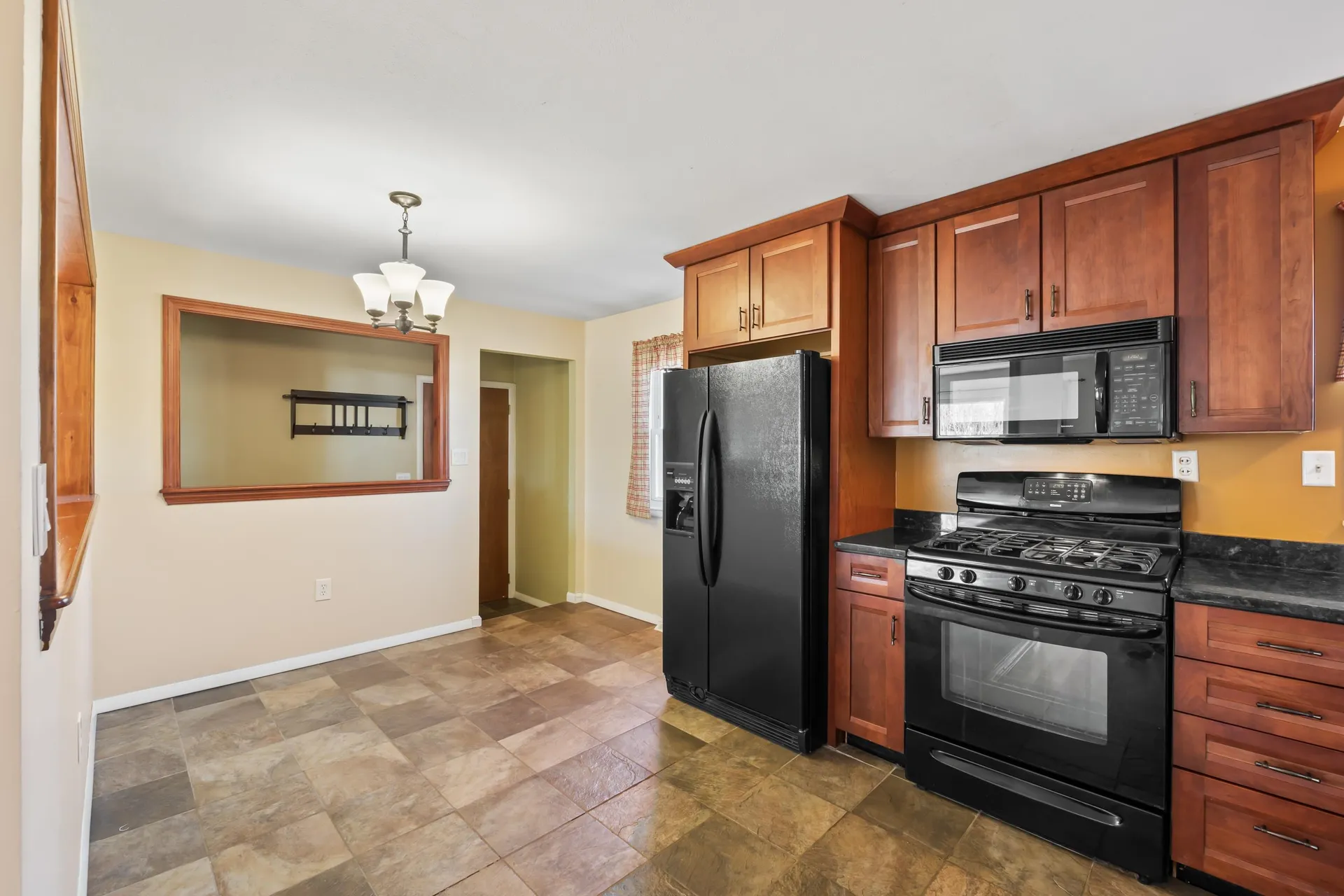 11 Denise Street Portsmouth NH 03801