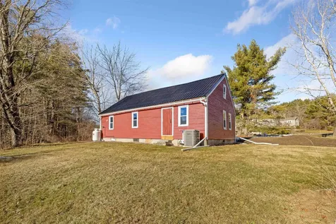 9 Gates Road Marlborough NH 03455