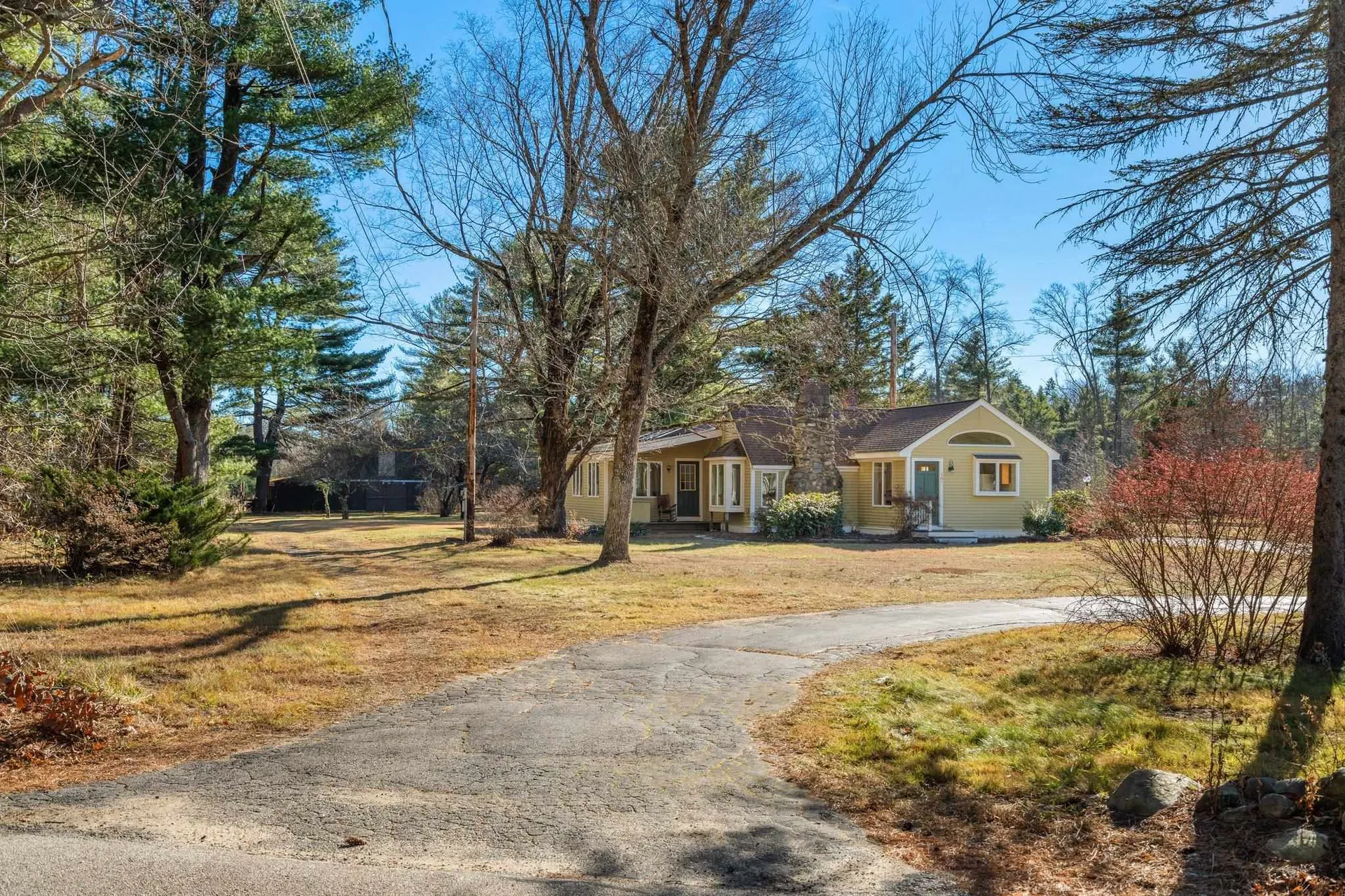 207 Hilldale Avenue South Hampton NH 03827