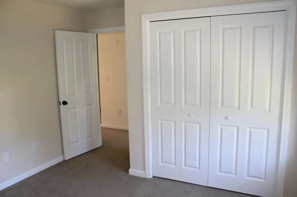 63 Dickey Street Manchester NH 03102