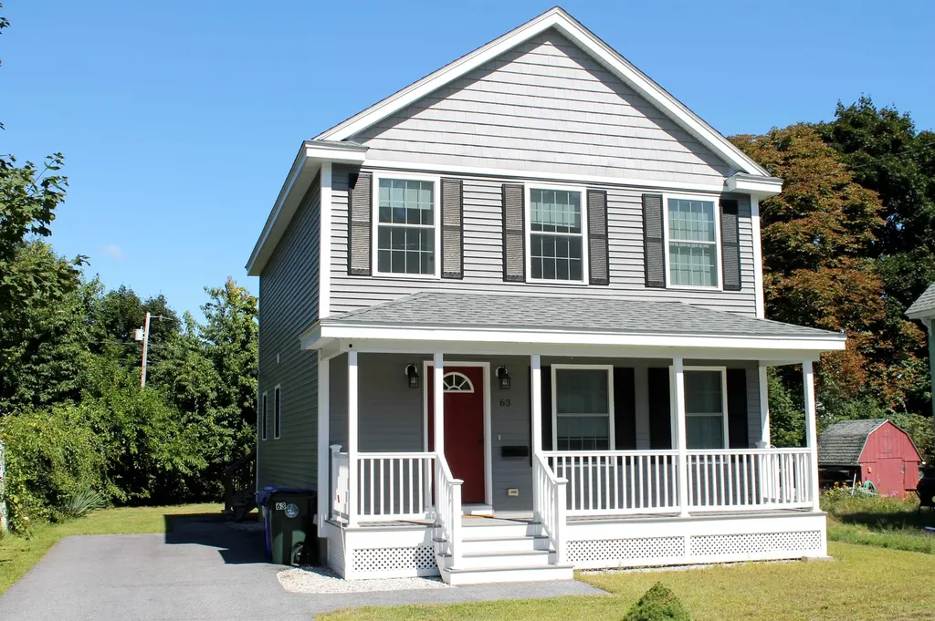 63 Dickey Street Manchester NH 03102