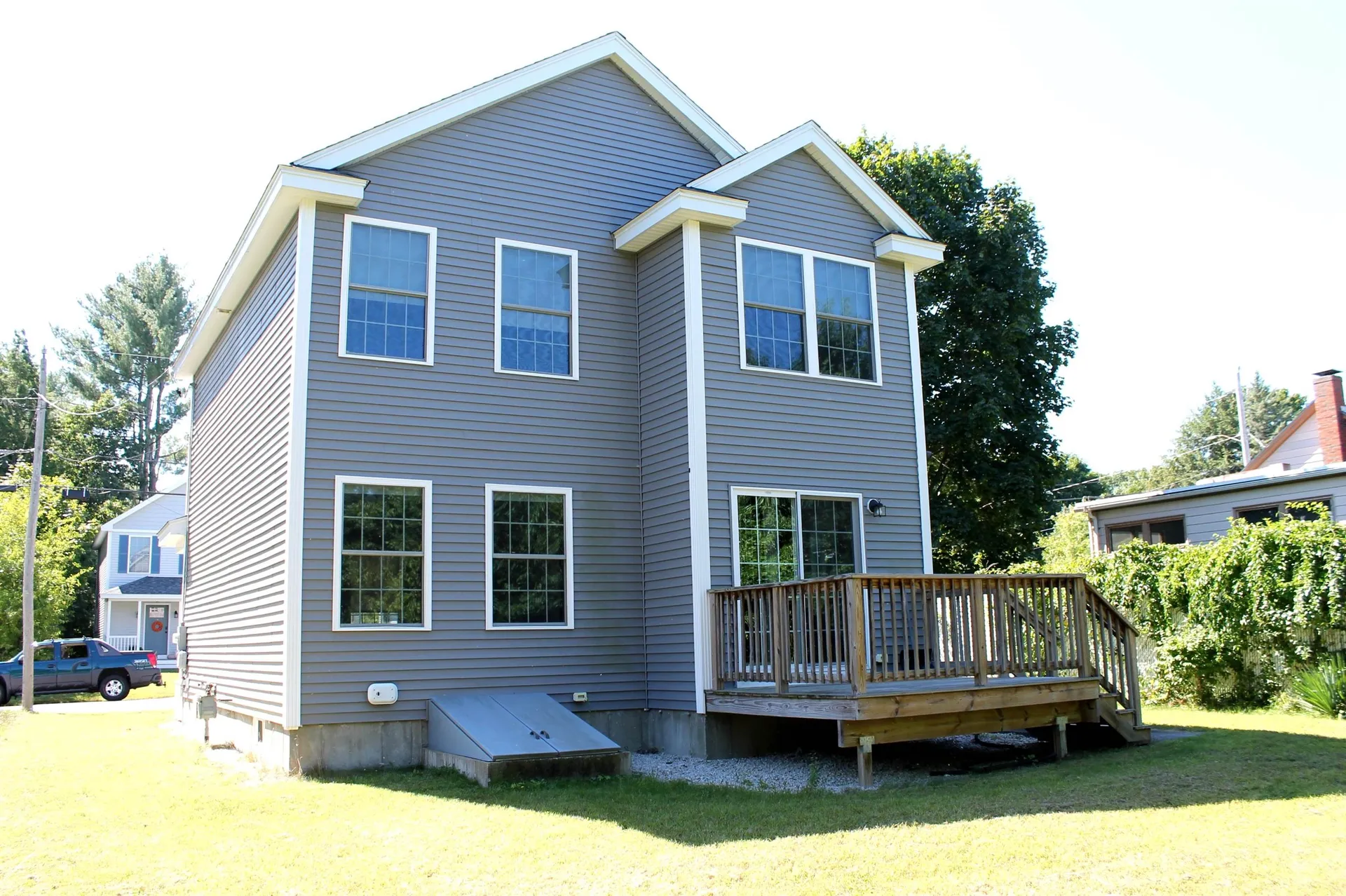 63 Dickey Street Manchester NH 03102