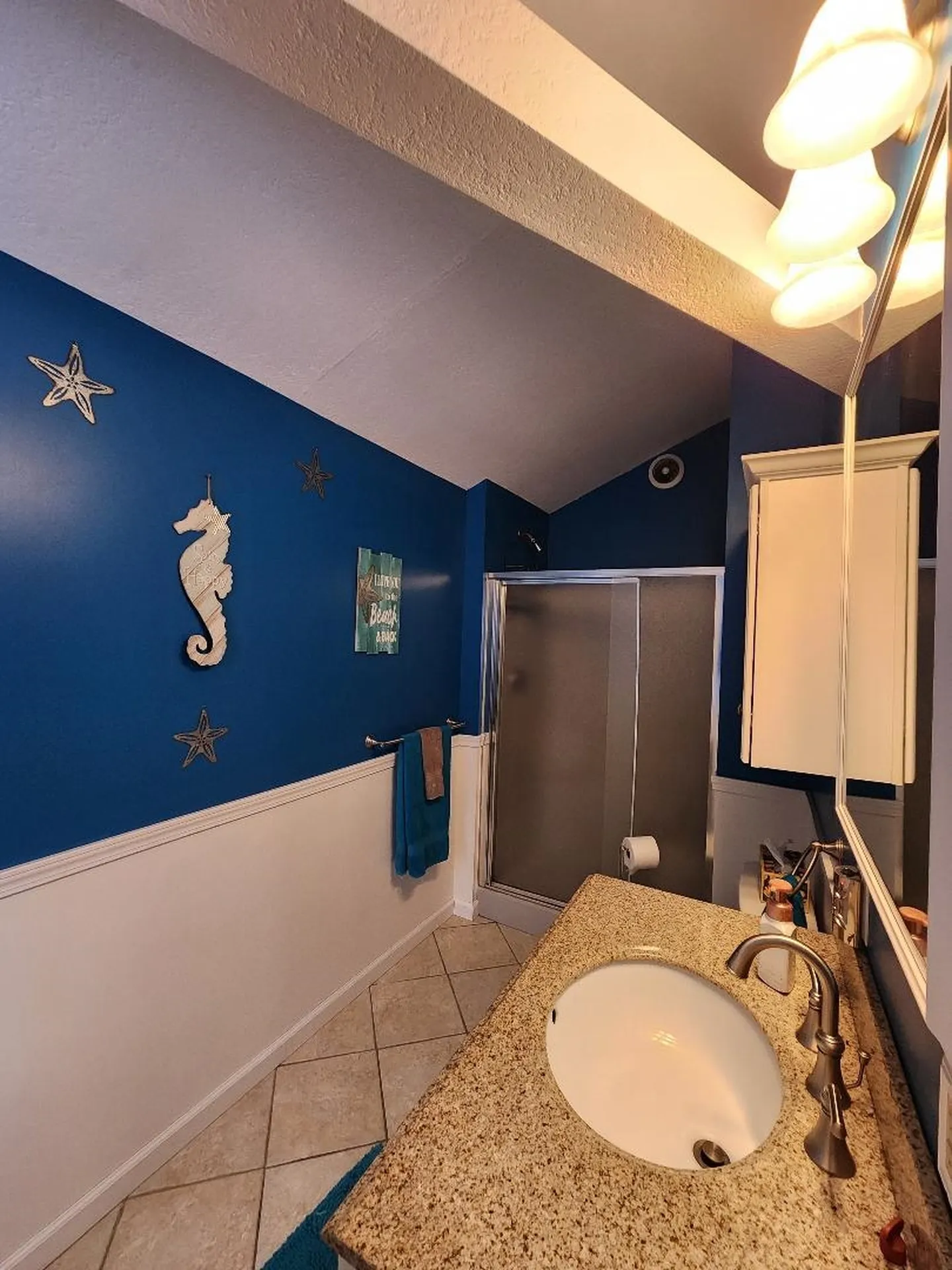 24 Bell Street Gorham NH 03581