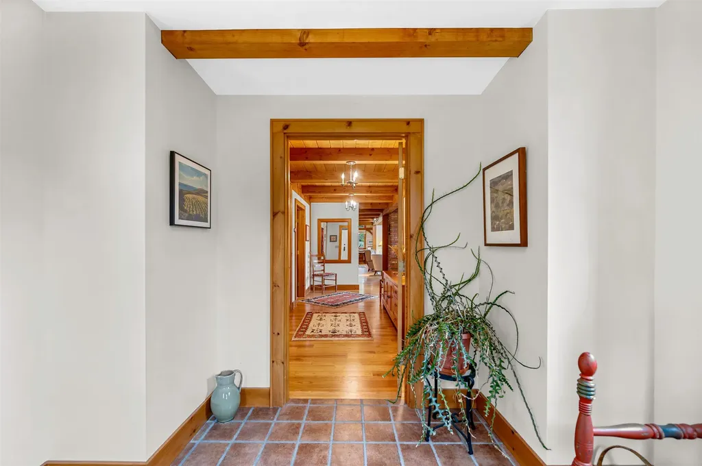 5154 East Warren Road Warren VT 05674