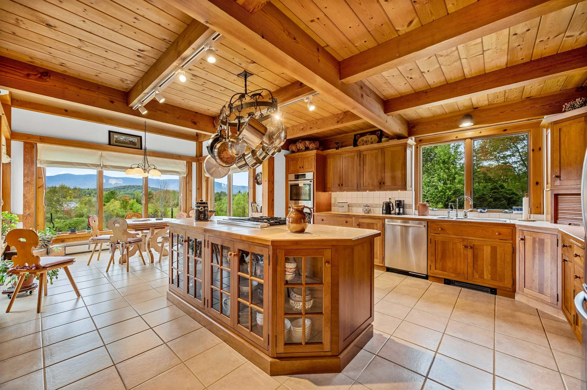 5154 East Warren Road Warren VT 05674