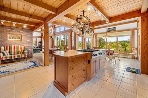 5154 East Warren Road Warren VT 05674