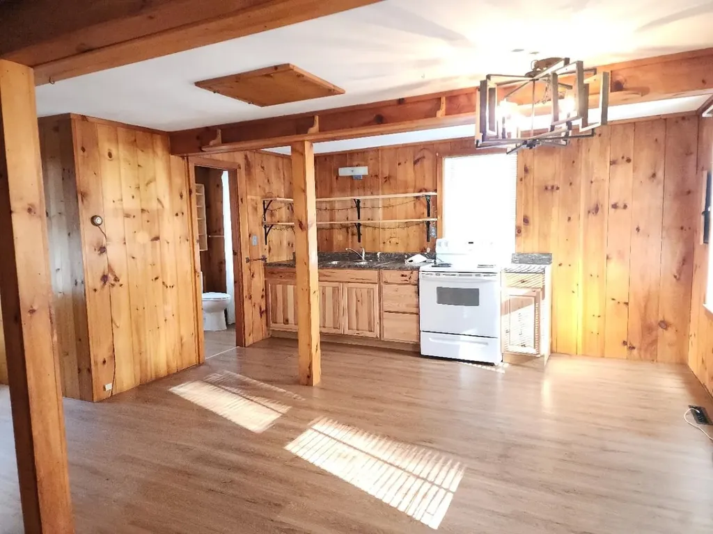 90 Gleason Falls Road Hillsborough NH 03244