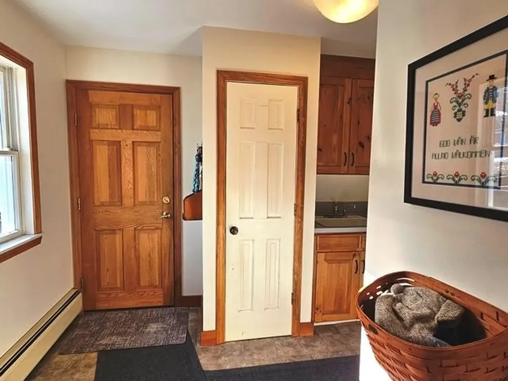 26 Mckinley Circle Marlborough NH 03455