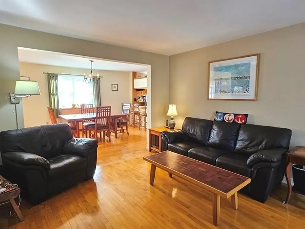 26 Mckinley Circle Marlborough NH 03455