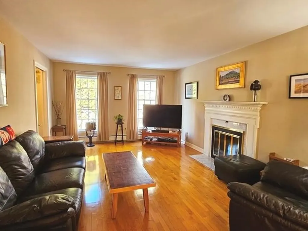 26 Mckinley Circle Marlborough NH 03455