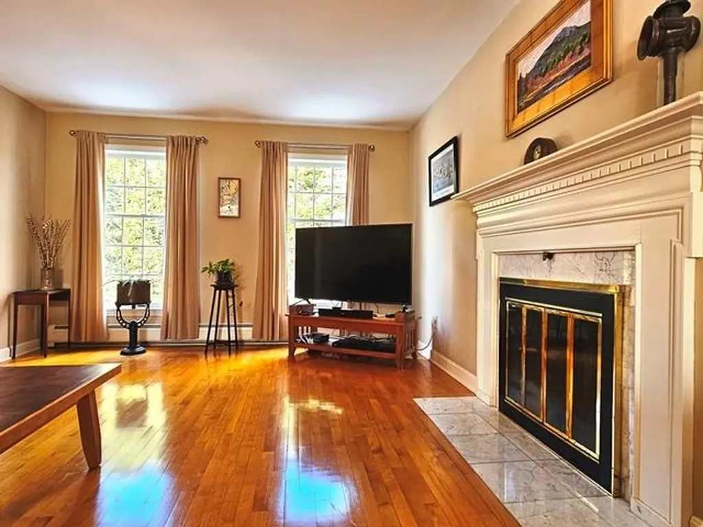 26 Mckinley Circle Marlborough NH 03455