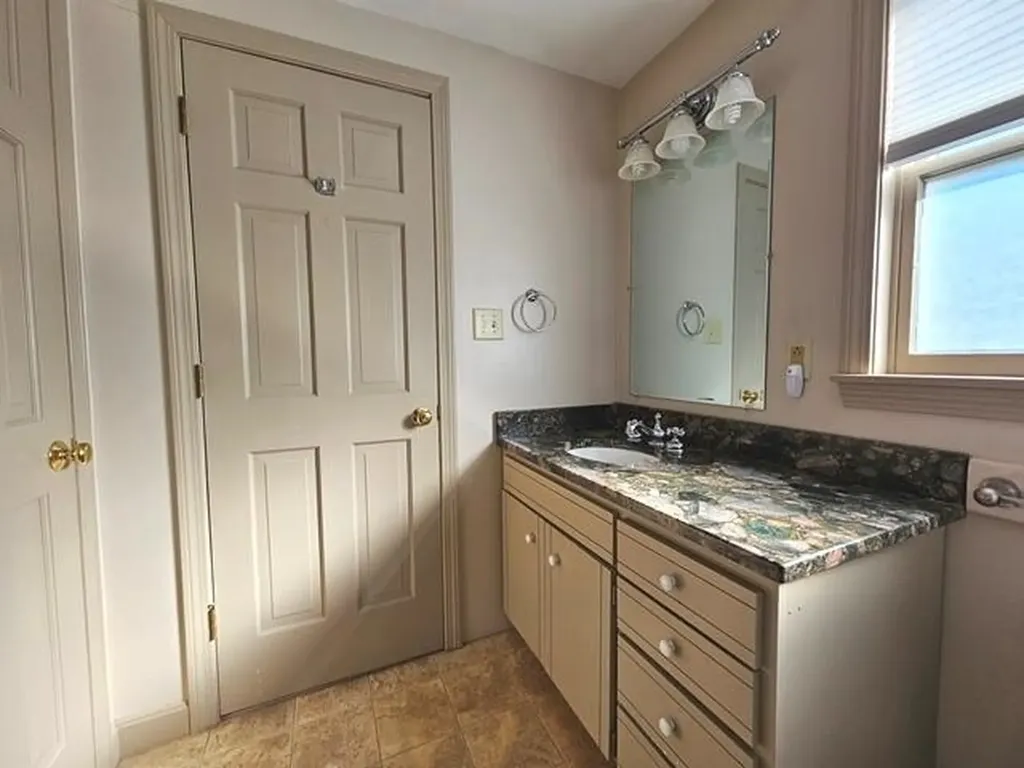 26 Mckinley Circle Marlborough NH 03455