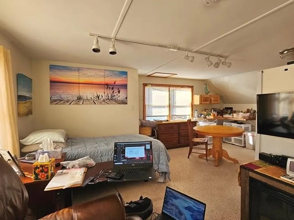 26 Mckinley Circle Marlborough NH 03455