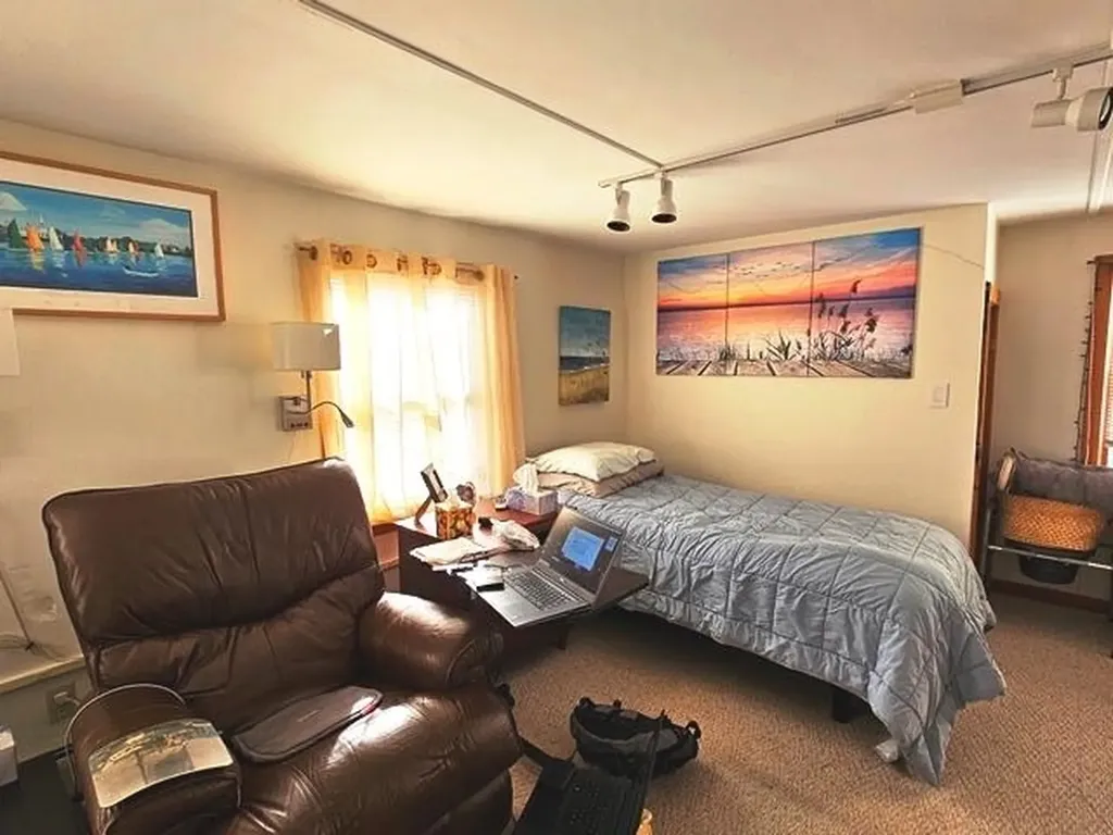 26 Mckinley Circle Marlborough NH 03455