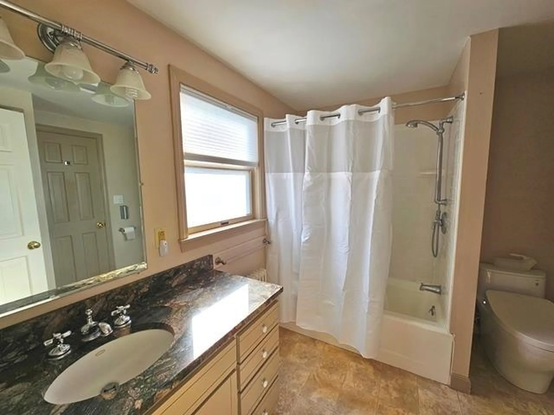 26 Mckinley Circle Marlborough NH 03455