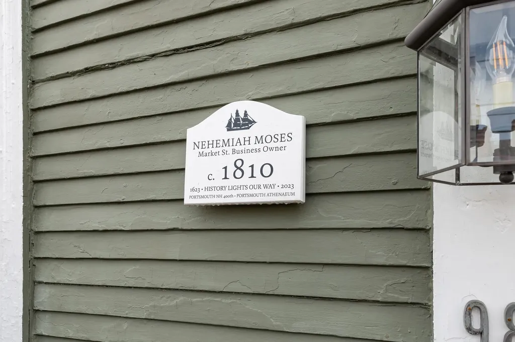 98 Court Street Portsmouth NH 03801