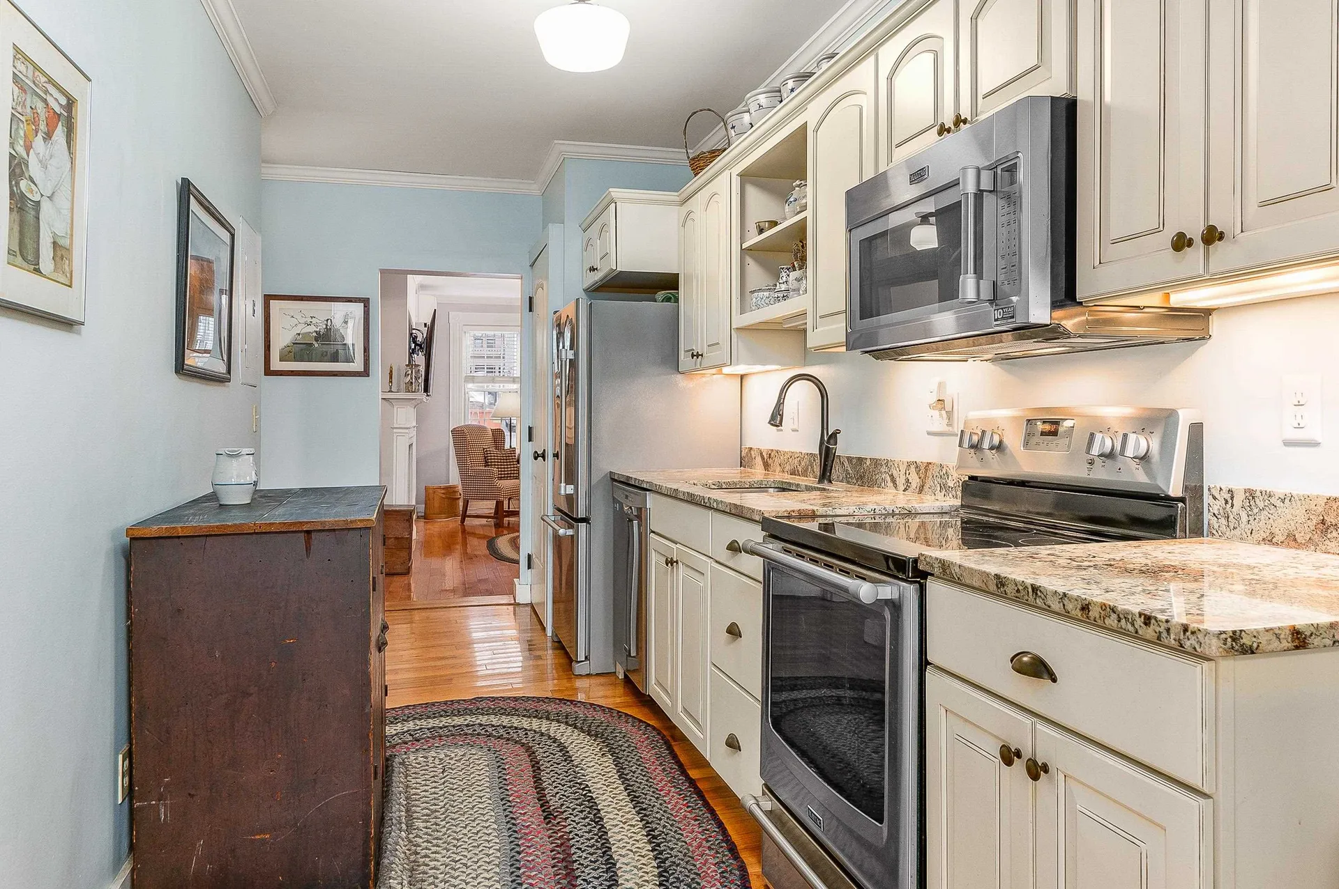 98 Court Street Portsmouth NH 03801