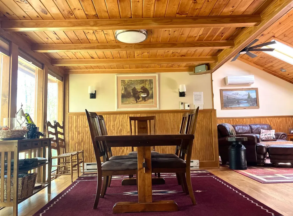 78 Pond Loop Wilmington VT 05363