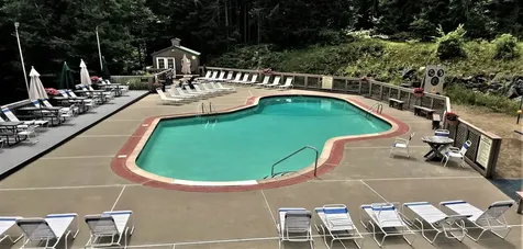 78 Pond Loop Wilmington VT 05363