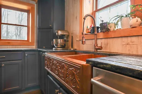 490 Old Man Mountain Road St. Johnsbury VT 05819