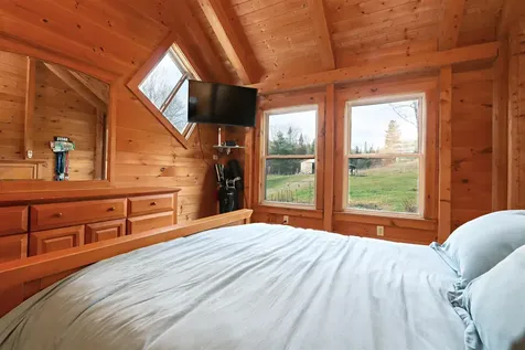 490 Old Man Mountain Road St. Johnsbury VT 05819