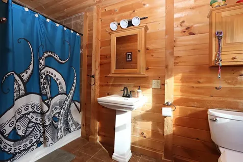 490 Old Man Mountain Road St. Johnsbury VT 05819