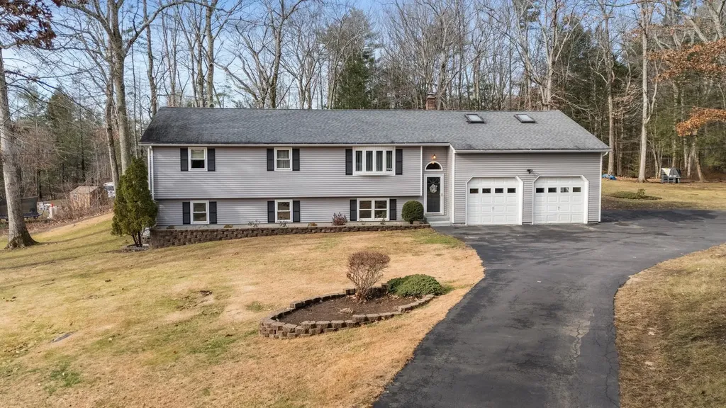 68 Drew Road Derry NH 03038