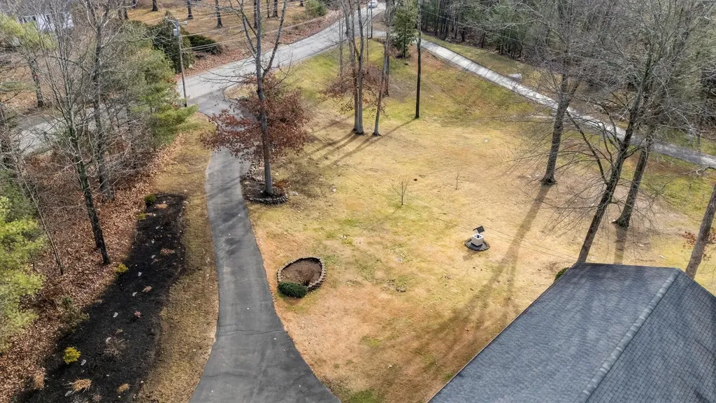 68 Drew Road Derry NH 03038
